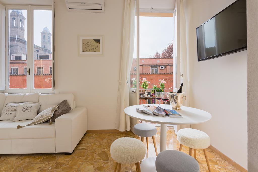 Townhouse By The Spanish Steps Rzym Pokój zdjęcie